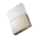 Marca: WESTERN DIGITAL, DISCO DURO EXTERNO, DISCO DURO EXTERNO WESTERN DIGITAL MY PASSPORT ULTRA 2.5 PULGADAS, 4TB, USB 3.0, ORO/BLANCO